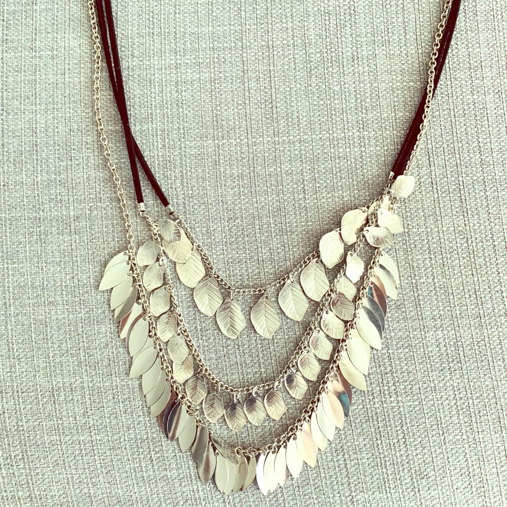 Dynamite Necklace NWOT